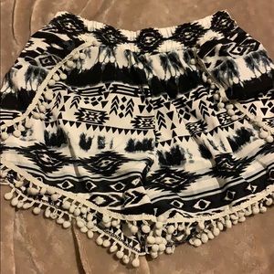 Aztec black and white pompon shorts